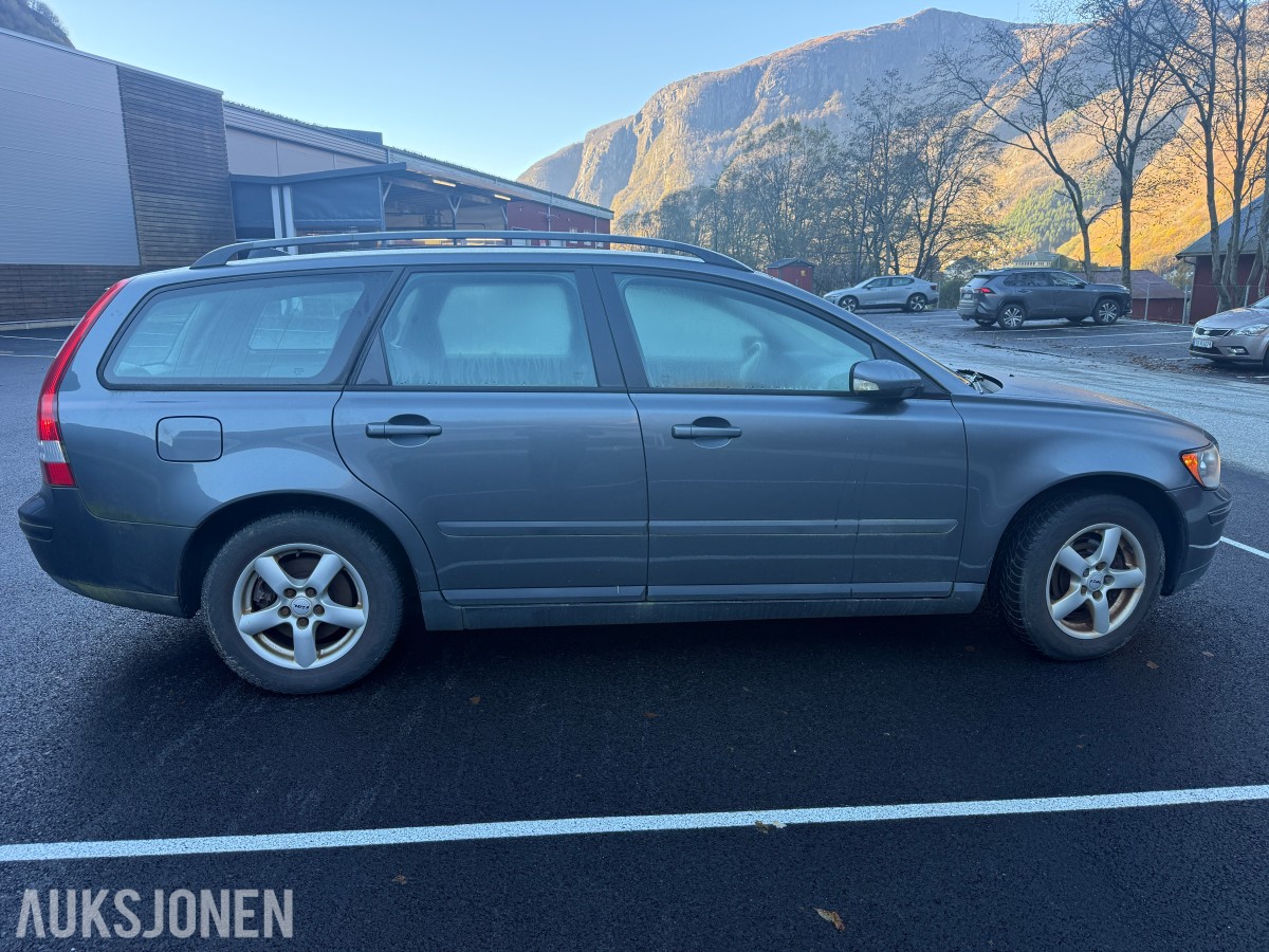 2005 Volvo V50 1.6-109 D, 200900km - Rep.objekt