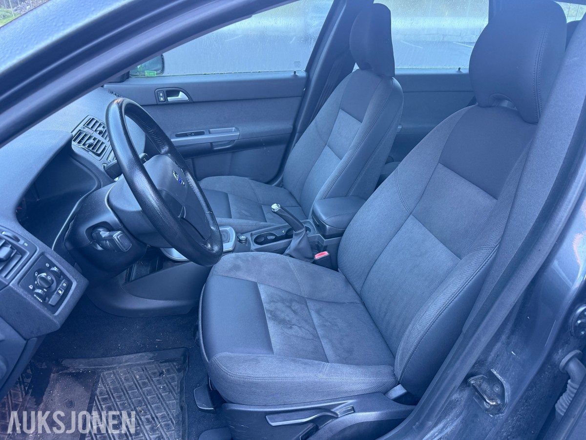 2005 Volvo V50 1.6-109 D, 200900km - Rep.objekt