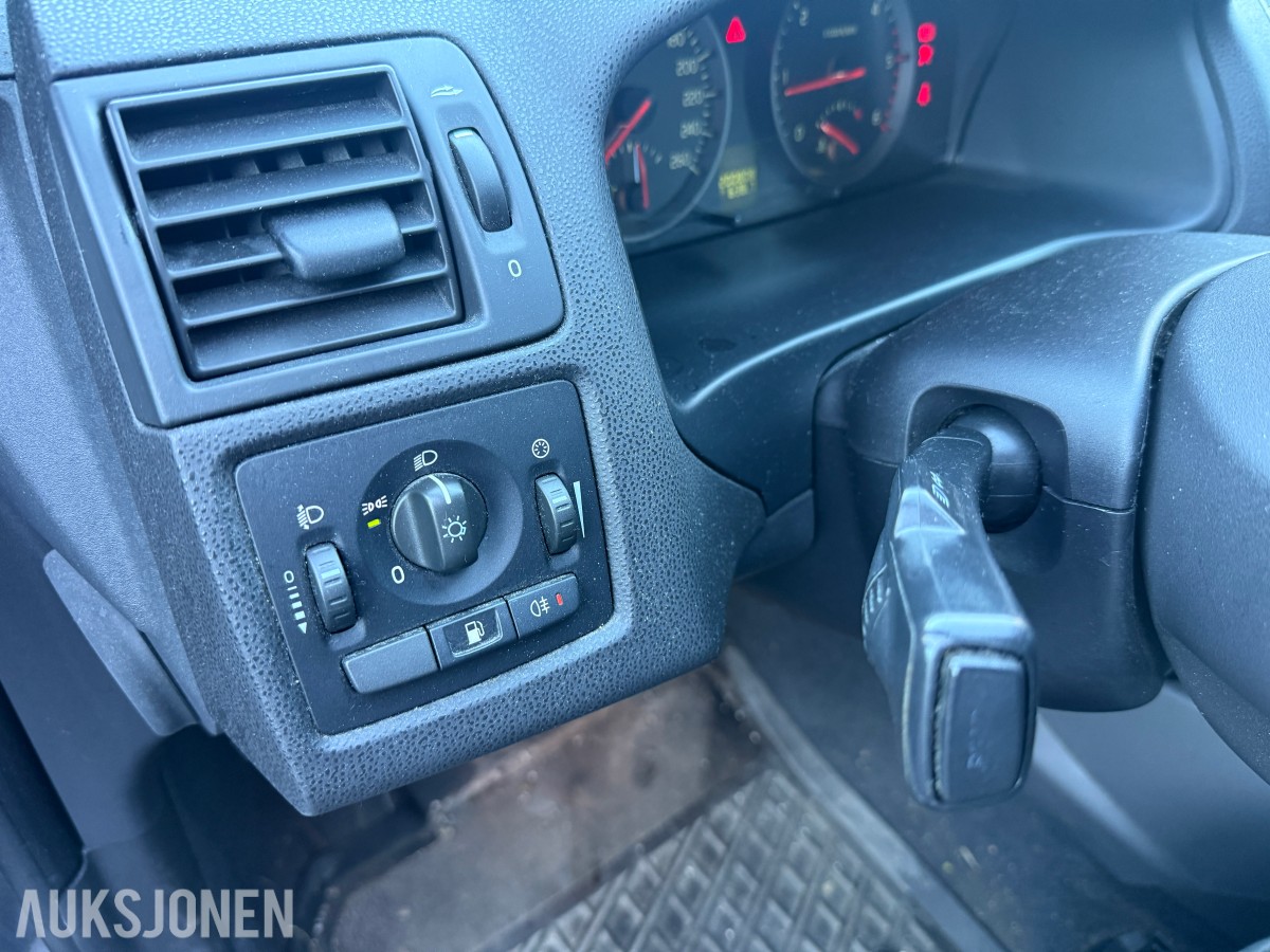 2005 Volvo V50 1.6-109 D, 200900km - Rep.objekt
