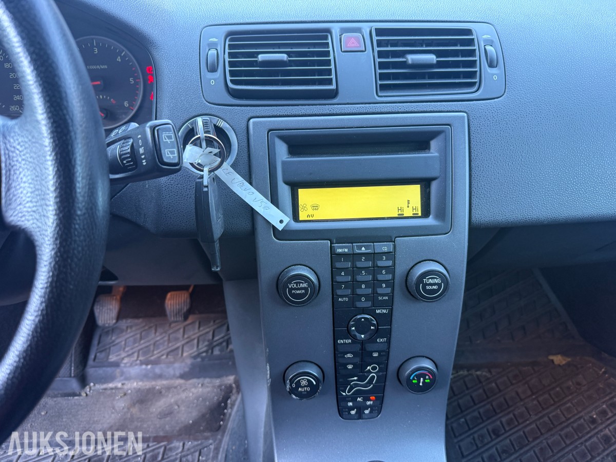 2005 Volvo V50 1.6-109 D, 200900km - Rep.objekt