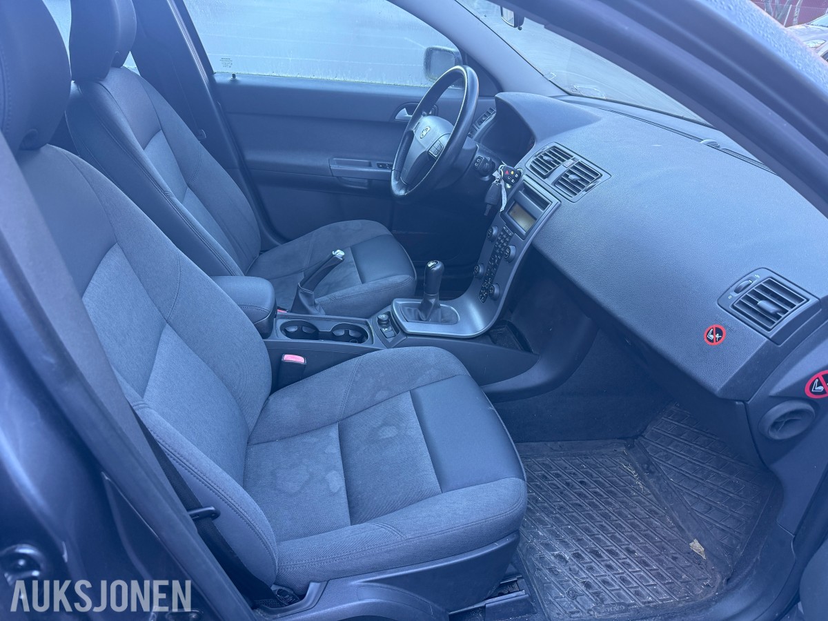2005 Volvo V50 1.6-109 D, 200900km - Rep.objekt