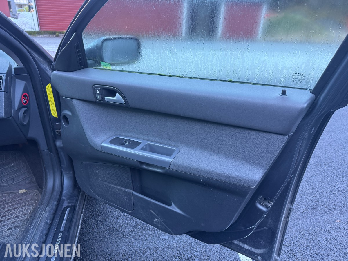 2005 Volvo V50 1.6-109 D, 200900km - Rep.objekt