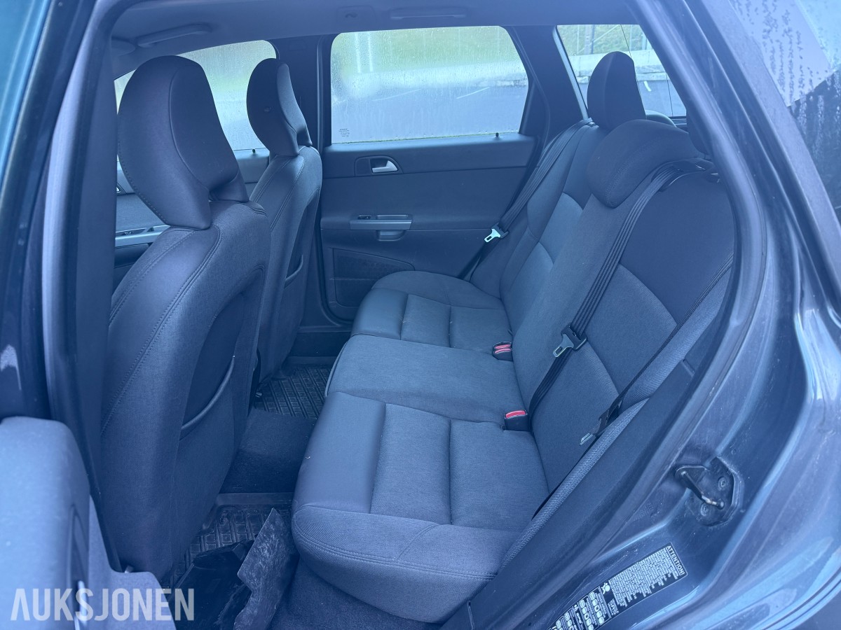 2005 Volvo V50 1.6-109 D, 200900km - Rep.objekt