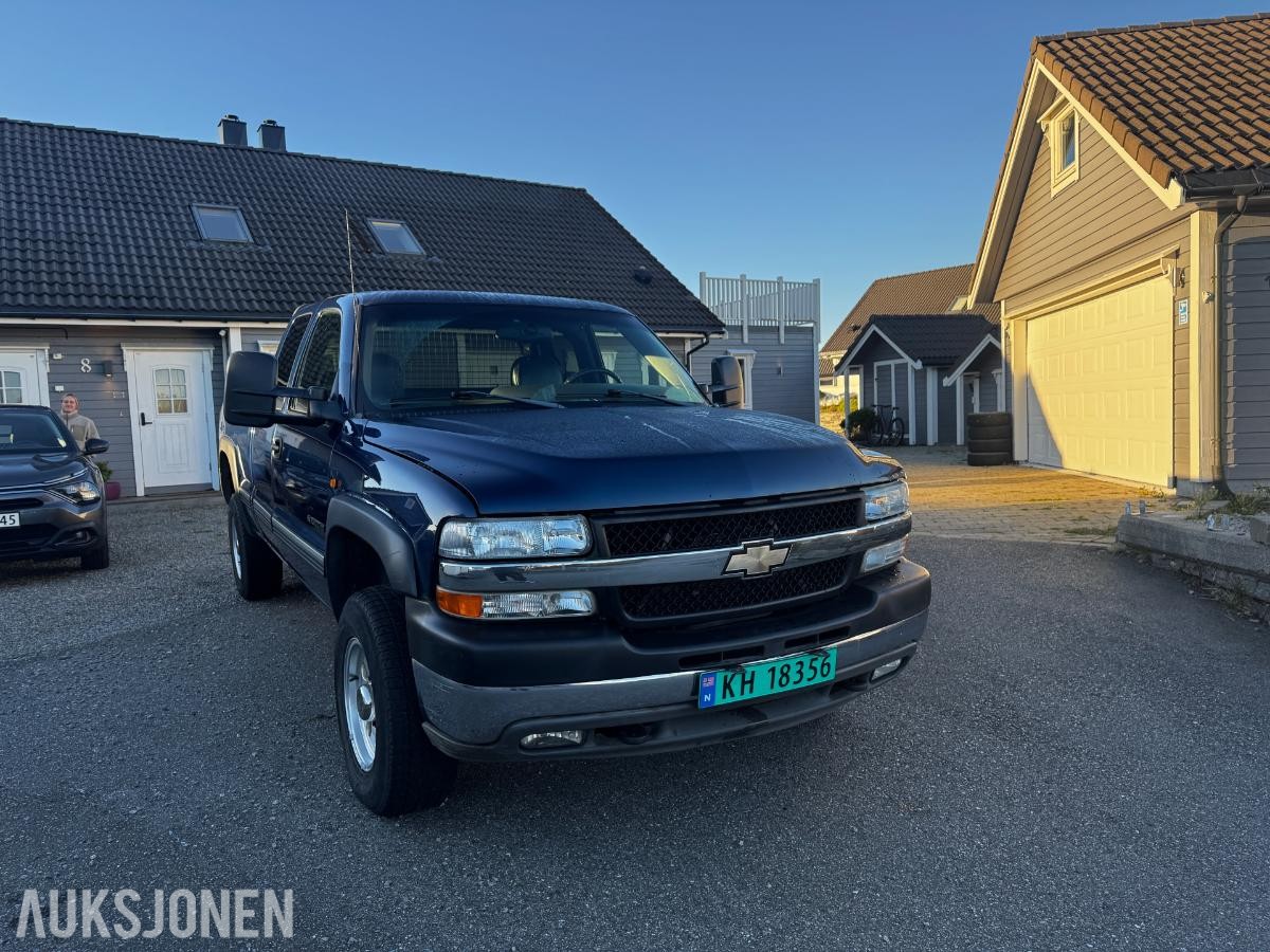 2002 Chevrolet Silverado, SILVERADO 6.6-305 D 4X4, 383000km