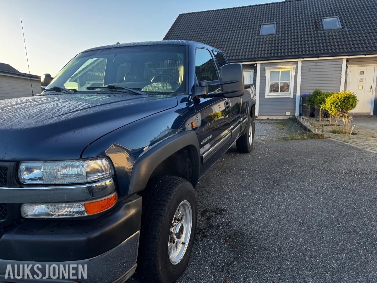 2002 Chevrolet Silverado, SILVERADO 6.6-305 D 4X4, 383000km