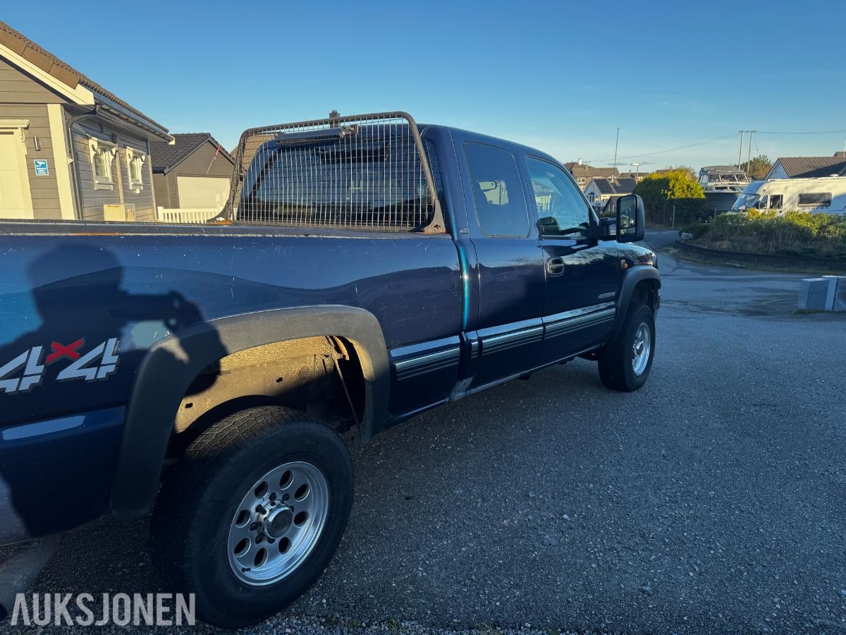 2002 Chevrolet Silverado, SILVERADO 6.6-305 D 4X4, 383000km