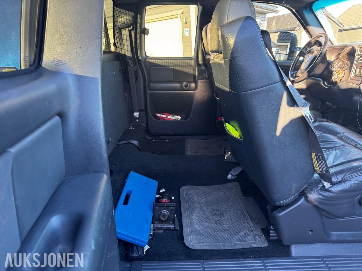 2002 Chevrolet Silverado, SILVERADO 6.6-305 D 4X4, 383000km