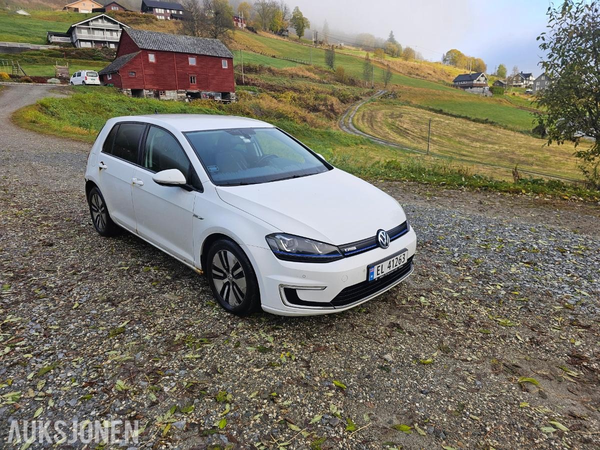 2015 Volkswagen E-Golf Adaptiv cruisekontroll, Ryggekamera, Navigasjon