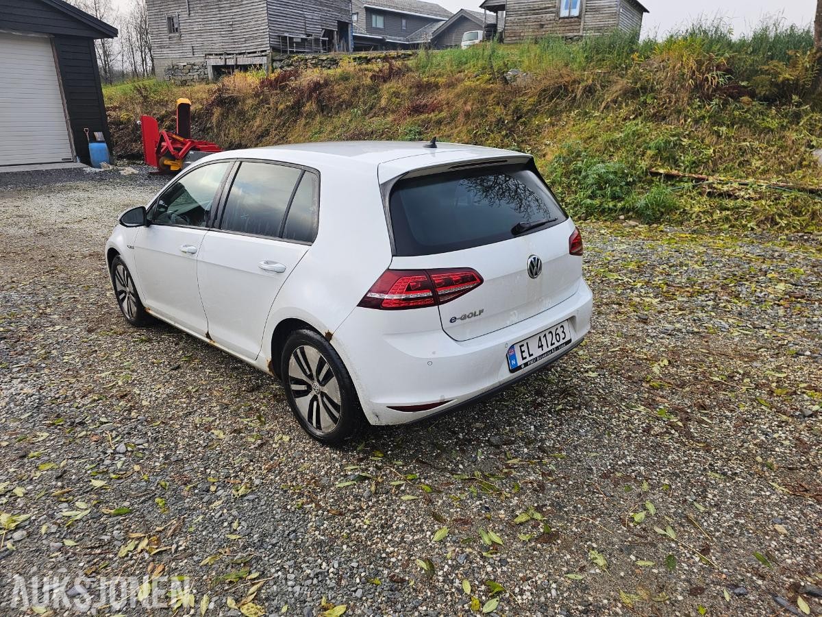 2015 Volkswagen E-Golf Adaptiv cruisekontroll, Ryggekamera, Navigasjon