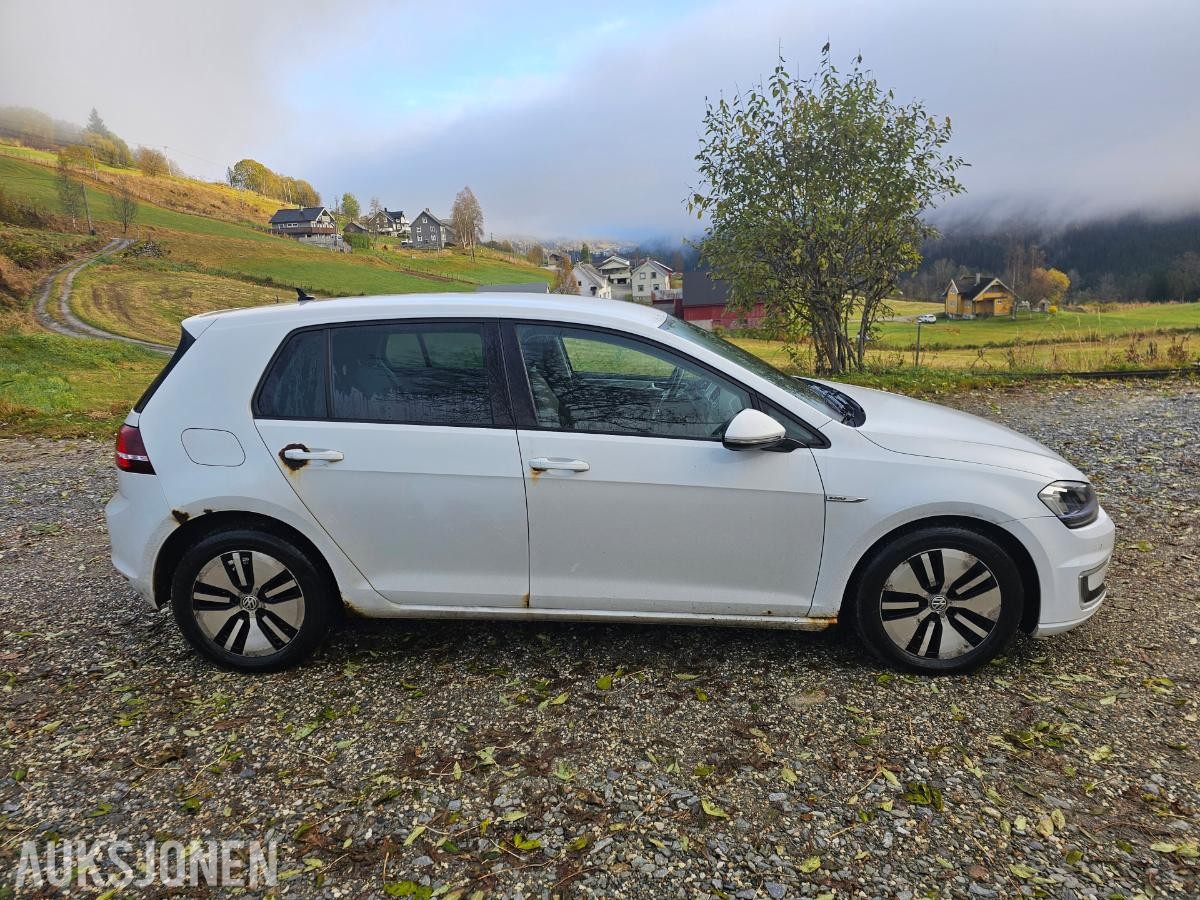 2015 Volkswagen E-Golf Adaptiv cruisekontroll, Ryggekamera, Navigasjon