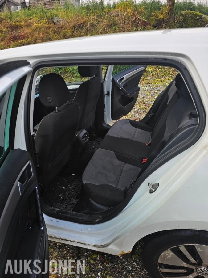 2015 Volkswagen E-Golf Adaptiv cruisekontroll, Ryggekamera, Navigasjon