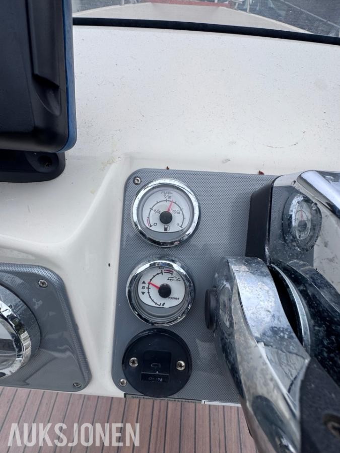 2007 Uttern S52 Exclusive – 17 fot – 75 hk Mercury – 678 timer