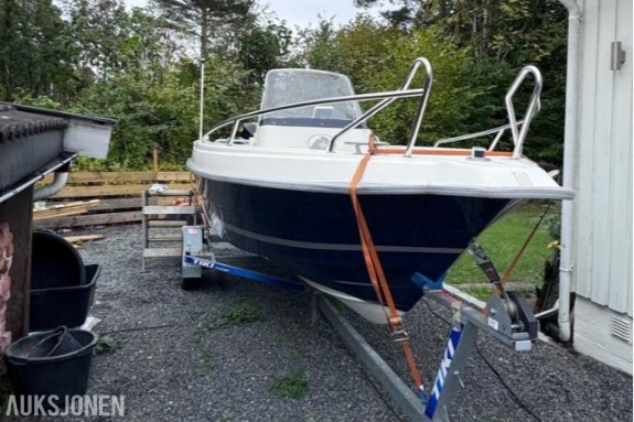 2007 Uttern S52 Exclusive – 17 fot – 75 hk Mercury – 678 timer