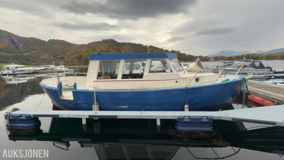 35 fot kystcruiser, med perkins 6 motor.