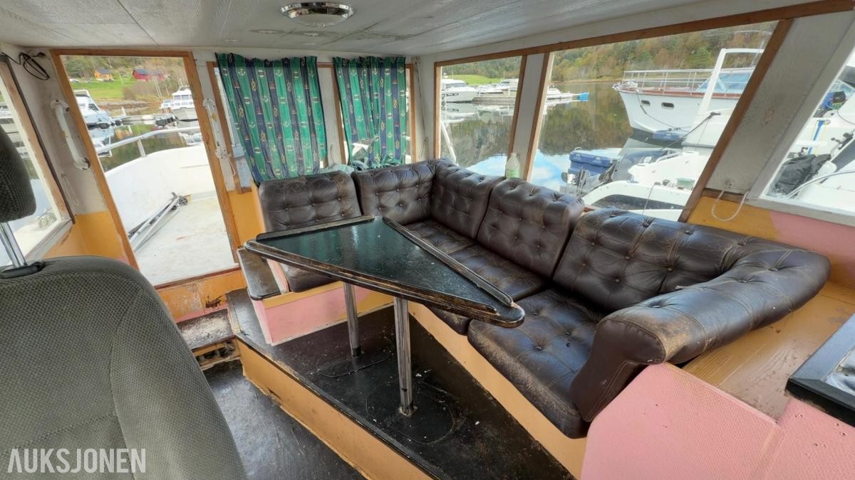 35 fot kystcruiser, med perkins 6 motor.