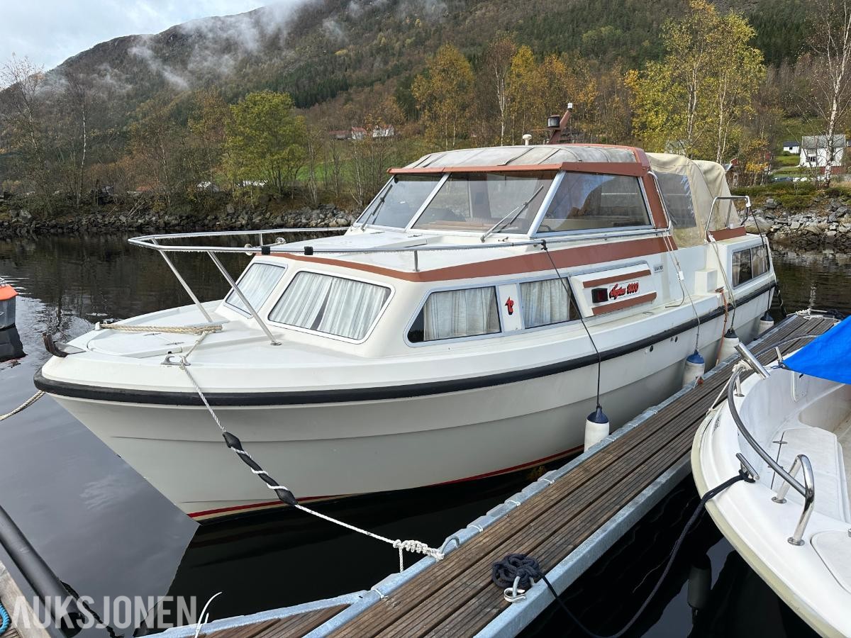 1983 Neptim 8000 | 26fot | fritidsbåt