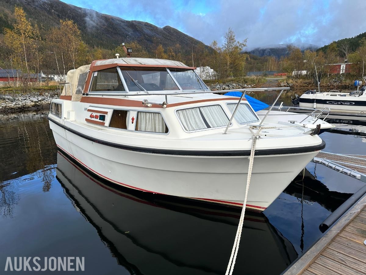1983 Neptim 8000 | 26fot | fritidsbåt