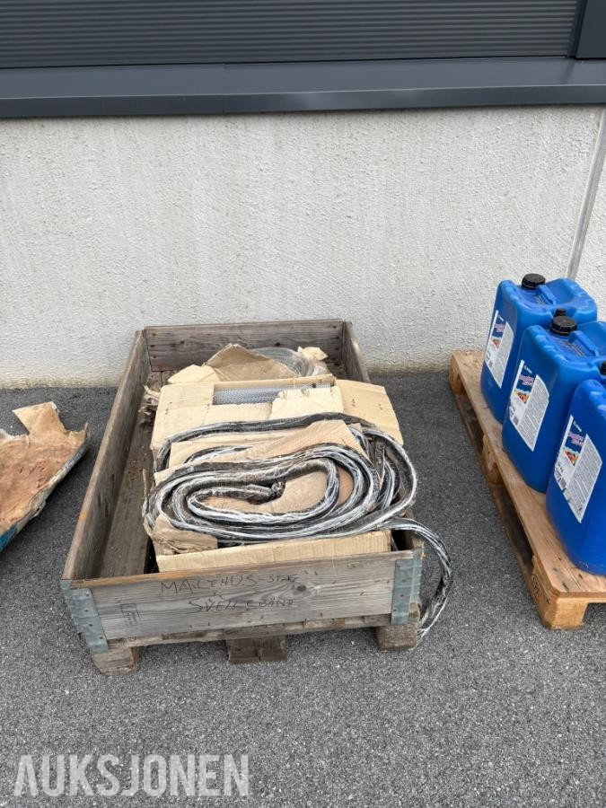 Diverse utstyr for betongentreprenør Forbruksmateriell og verktøy/måleutstyr