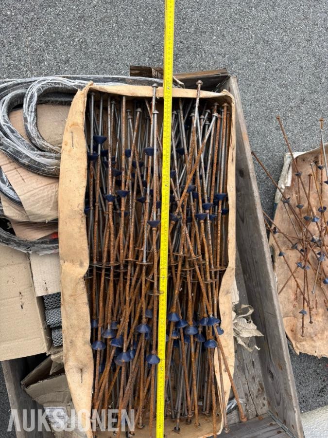 Diverse utstyr for betongentreprenør Forbruksmateriell og verktøy/måleutstyr