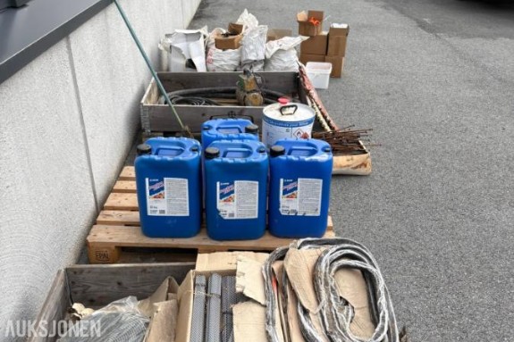 Diverse utstyr for betongentreprenør Forbruksmateriell og verktøy/måleutstyr