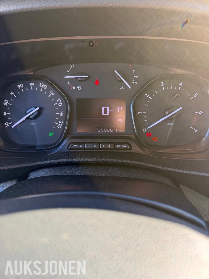 2020 Peugeot Expert, 2,0 BlueHDI 120hk L3, 135926km AUTOMAT – REP.OBJEKT
