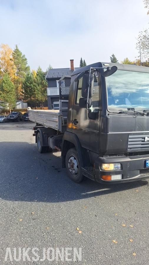 2001 MAN LE160C planbil med tipp
