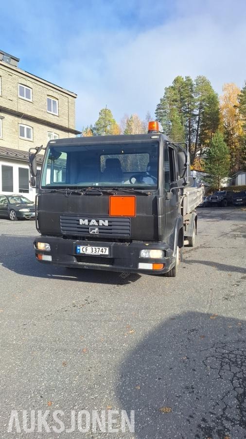 2001 MAN LE160C planbil med tipp