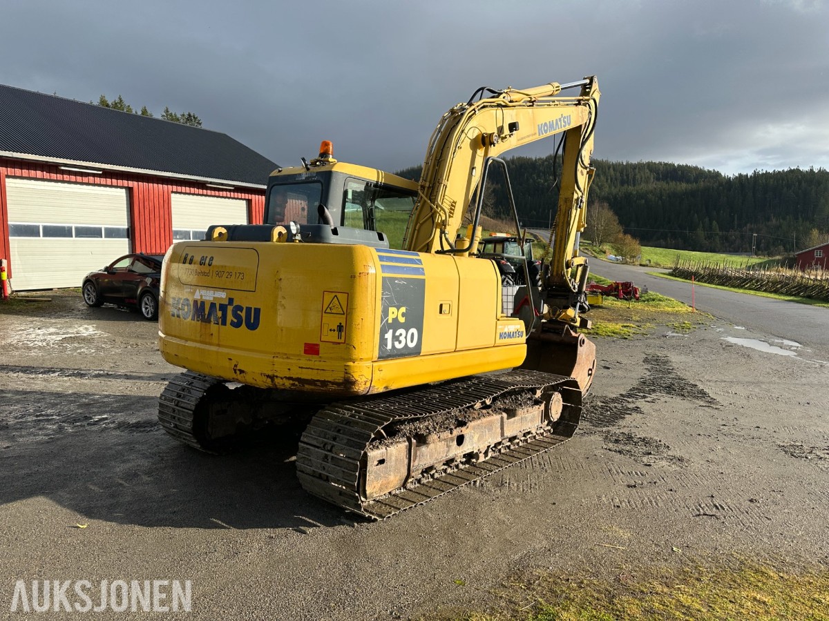 2004 Komatsu PC130-7K gravemaskin /beltegraver