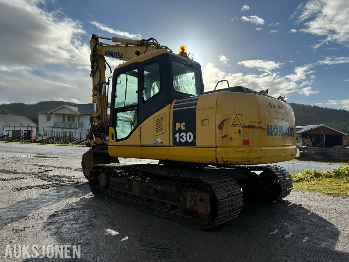 2004 Komatsu PC130-7K gravemaskin /beltegraver