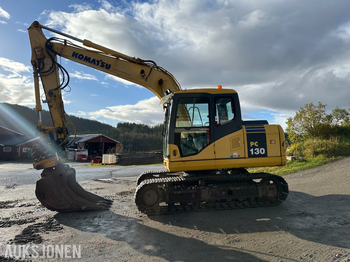 2004 Komatsu PC130-7K gravemaskin /beltegraver