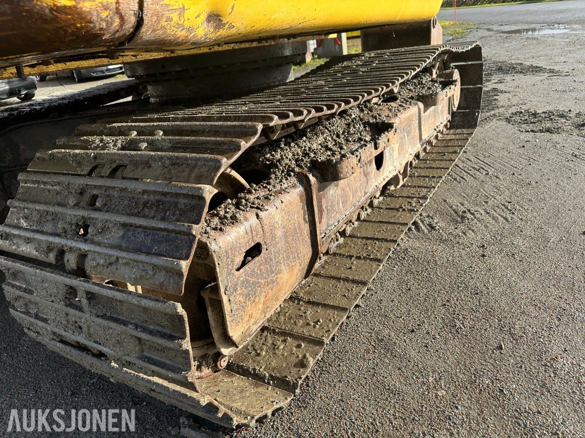 2004 Komatsu PC130-7K gravemaskin /beltegraver