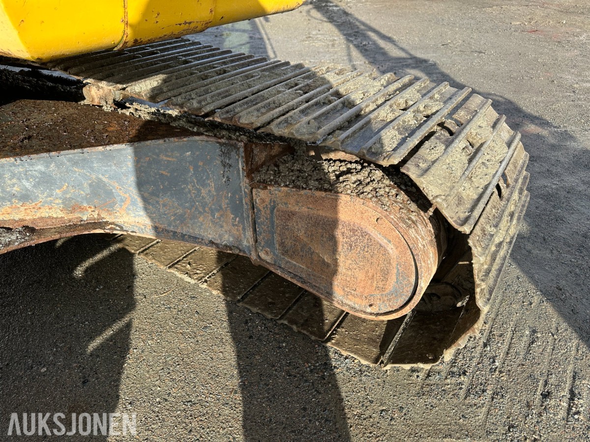 2004 Komatsu PC130-7K gravemaskin /beltegraver