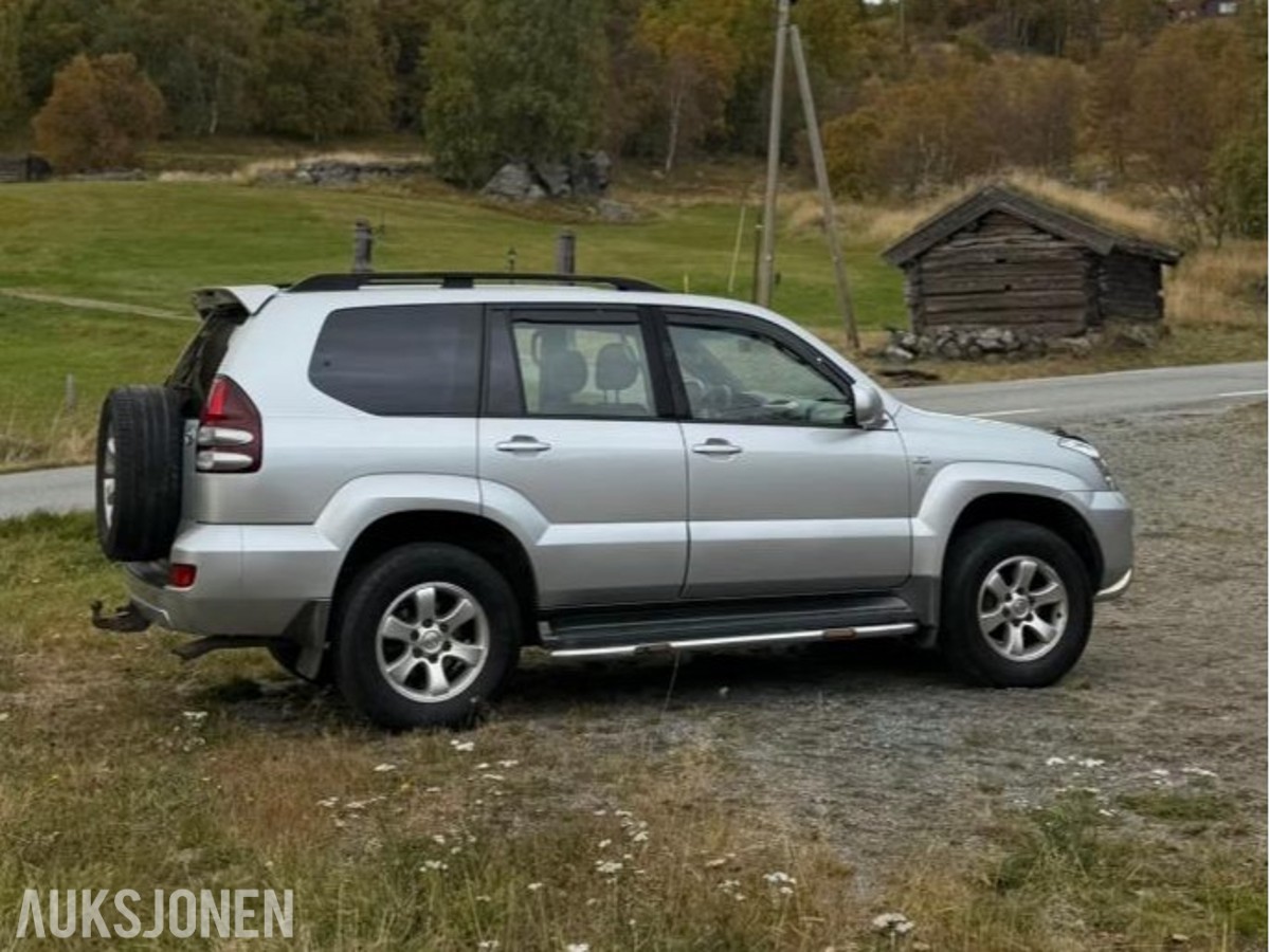 2003 Toyota Land Cruiser 3.0 Diesel 163hk 4WD Automat, Hengerfeste