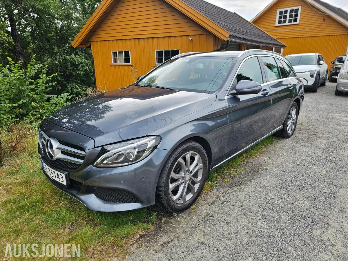 2015 Mercedes-Benz  C180T Automat  Avantgarde hengerfeste delskinn eu ok 01.2028 
