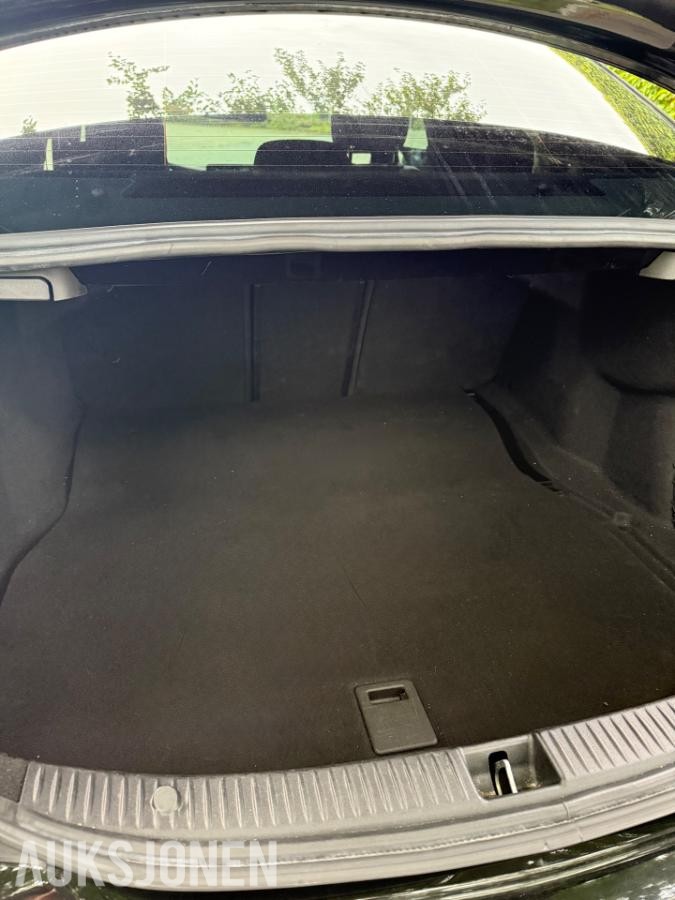 2014 Mercedes-Benz C180 AMG-PAKKE AUTOMAT S+V DEKK EU OK 09.2027 165630km