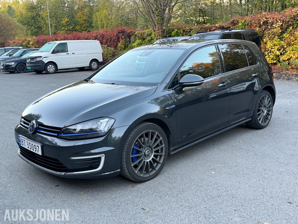 2016 VOLKSWAGEN GOLF GTE HENGERFESTE SKINN KEYLESS VARMER KAMERA ADAPTIV CRUISE