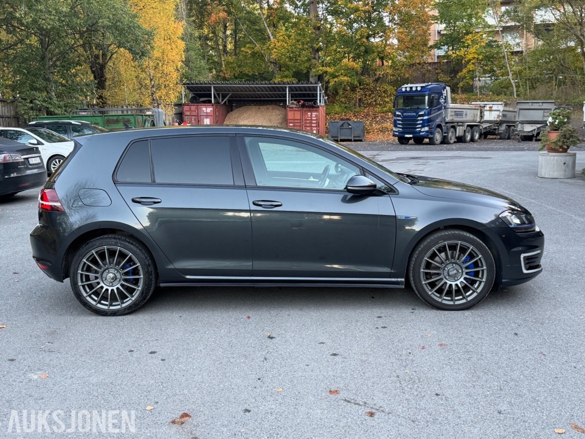 2016 VOLKSWAGEN GOLF GTE HENGERFESTE SKINN KEYLESS VARMER KAMERA ADAPTIV CRUISE