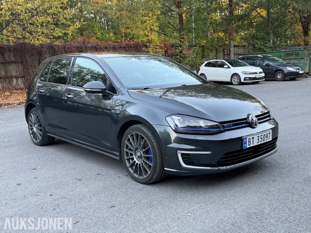 2016 VOLKSWAGEN GOLF GTE HENGERFESTE SKINN KEYLESS VARMER KAMERA ADAPTIV CRUISE