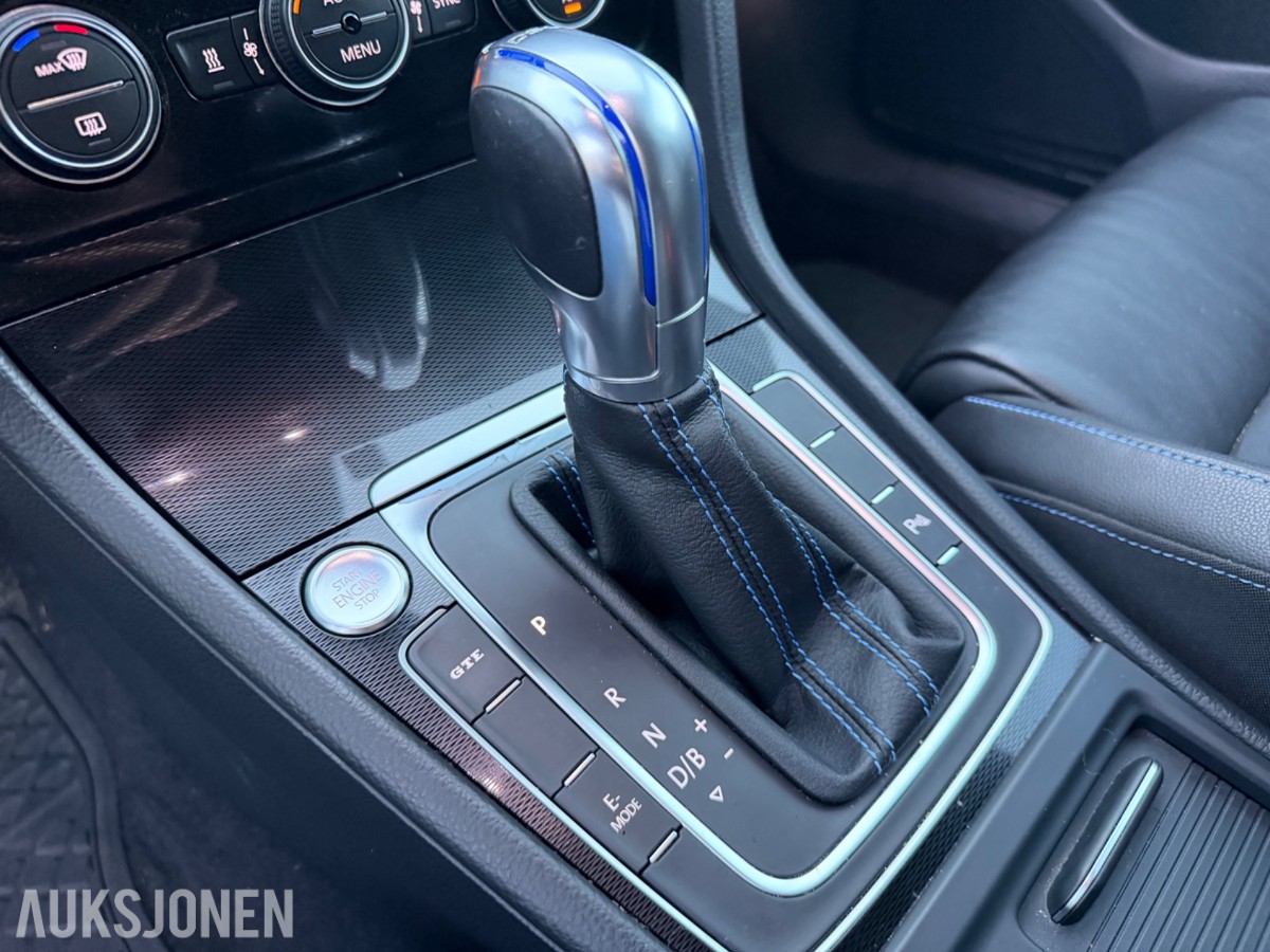 2016 VOLKSWAGEN GOLF GTE HENGERFESTE SKINN KEYLESS VARMER KAMERA ADAPTIV CRUISE