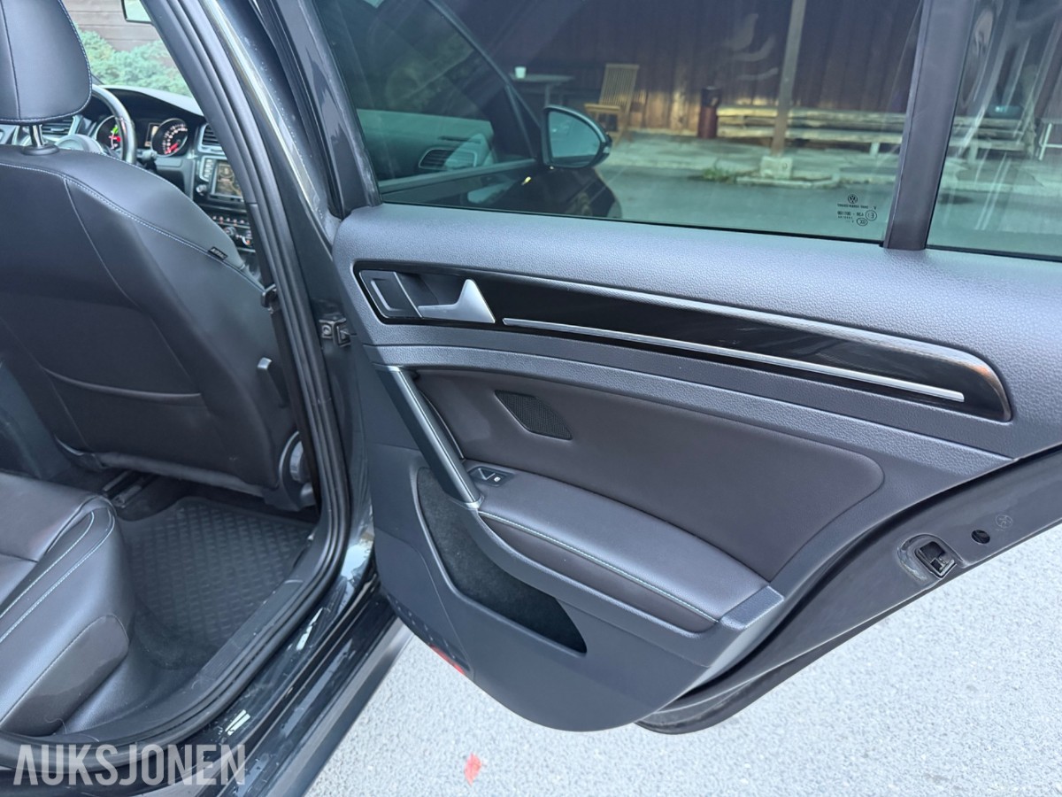 2016 VOLKSWAGEN GOLF GTE HENGERFESTE SKINN KEYLESS VARMER KAMERA ADAPTIV CRUISE