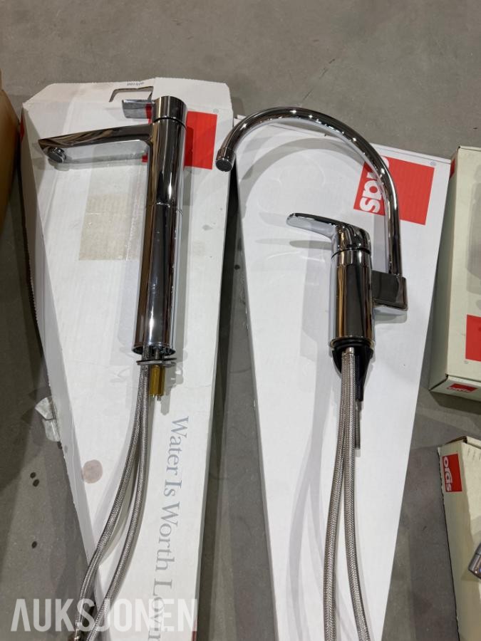 Diverse blandebatterier og betjeningsplater - Overskuddsvarer