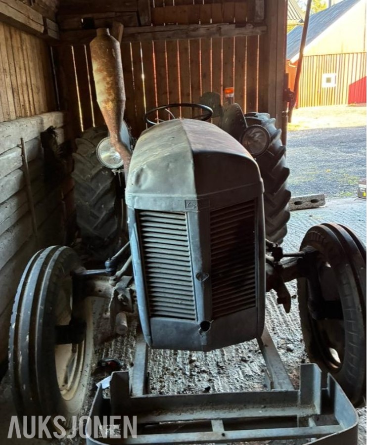 1950 Massey Ferguson Gråtass