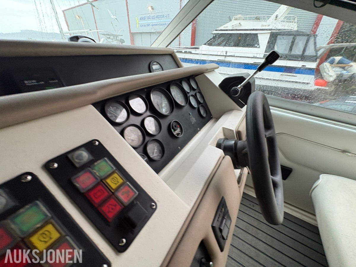 1990 Sea Ray Sundancer 310