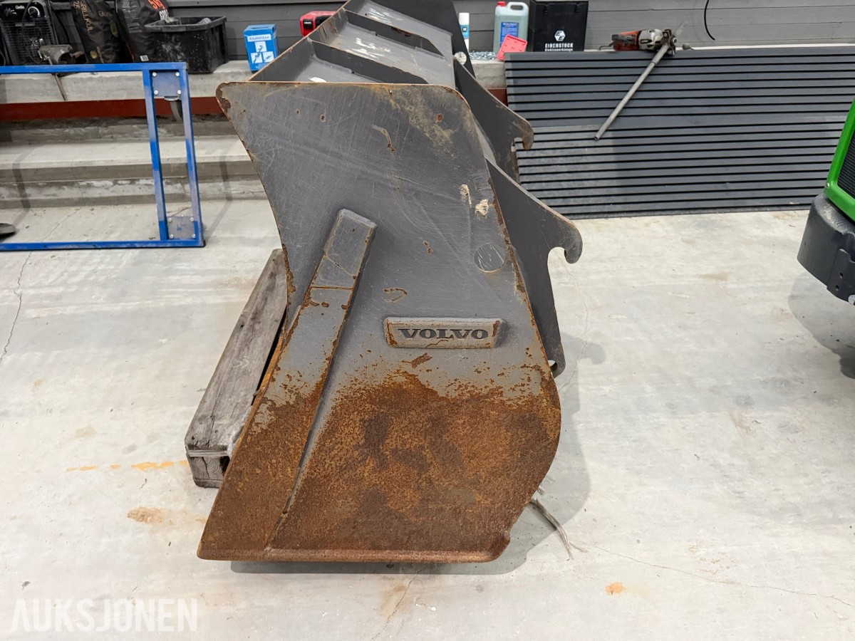 Volvo skuffe – 0,9 m³ – 180 cm - Lille BM