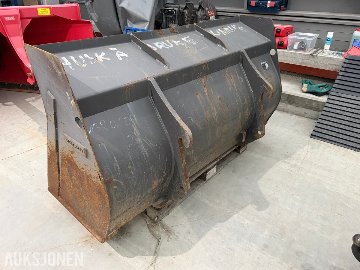 Volvo skuffe – 0,9 m³ – 180 cm - Lille BM