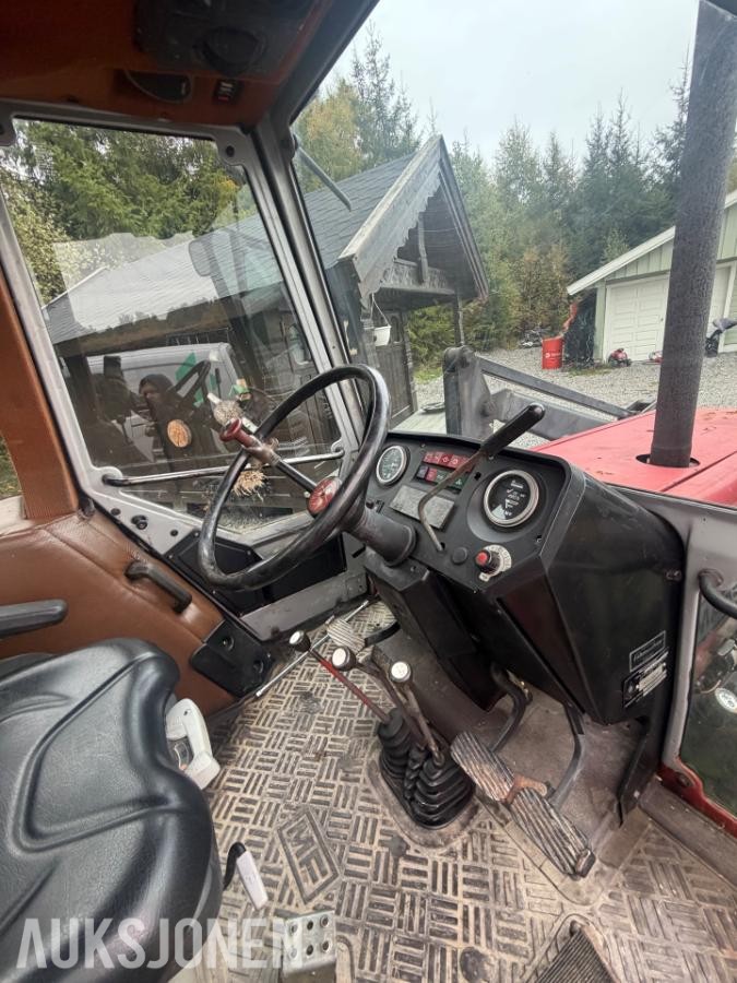 1984 Massey Ferguson 675 traktor - mva fri