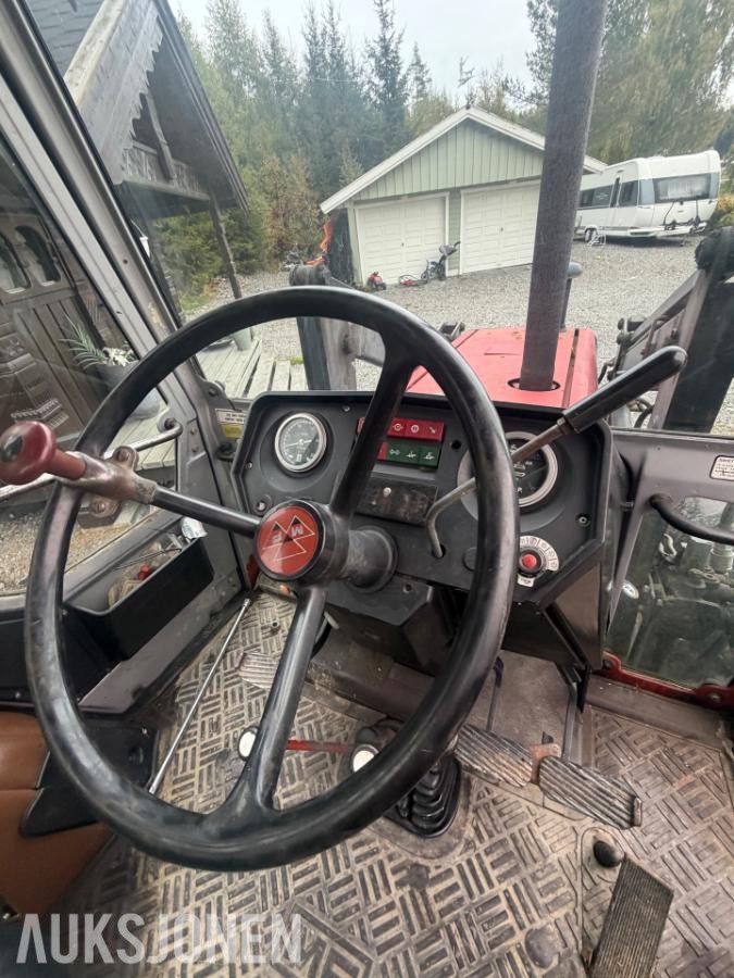 1984 Massey Ferguson 675 traktor - mva fri