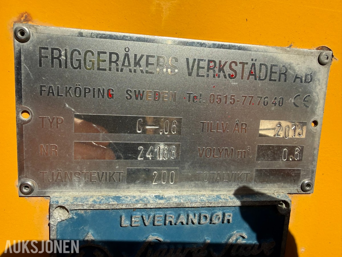 2015 Falköping C-06 sandspreder – 0,6 m³ – hydraulisk – styreboks