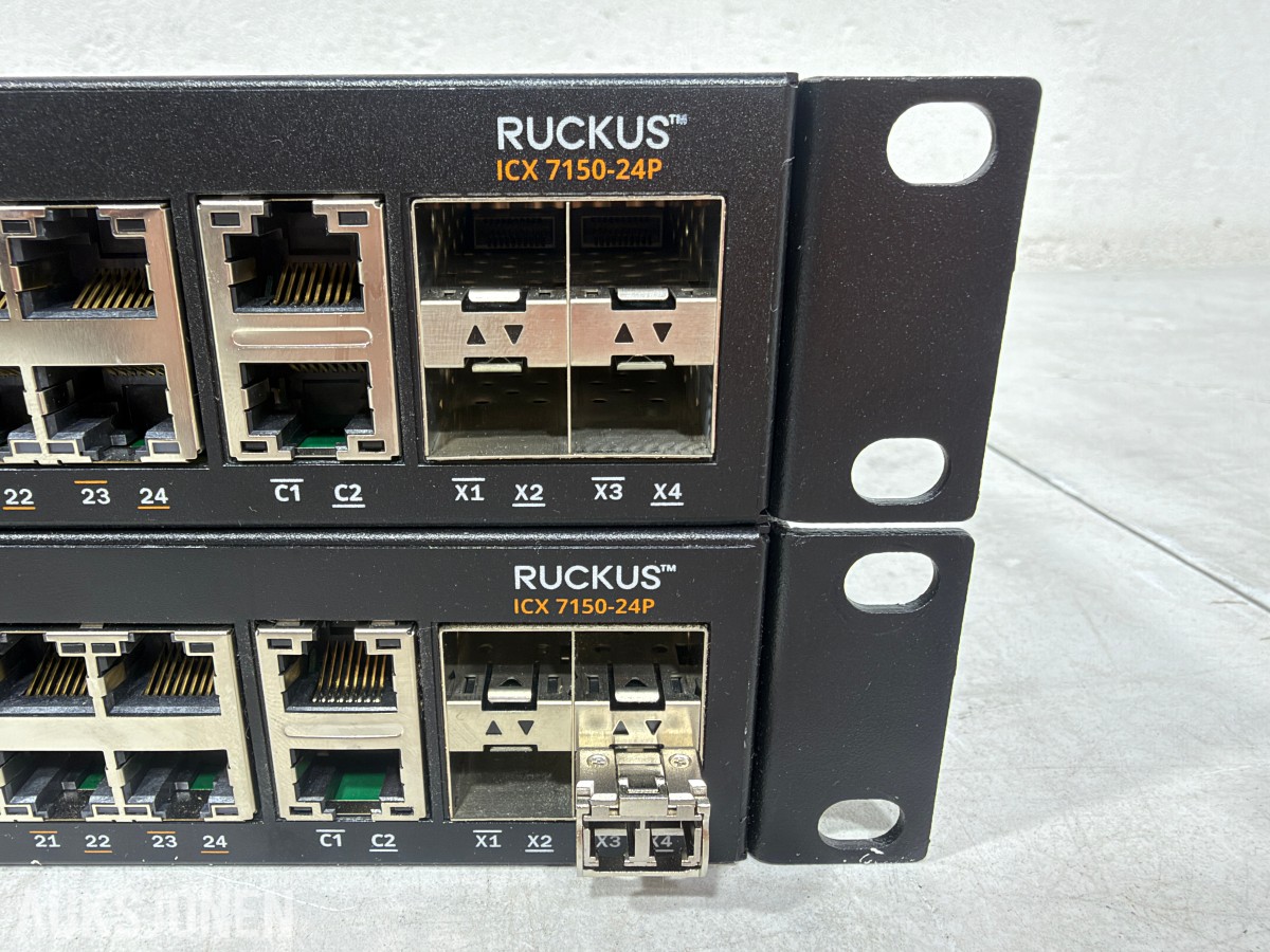 2 stk Ruckus ICX 7150-24P PoE+ nettverksswitcher