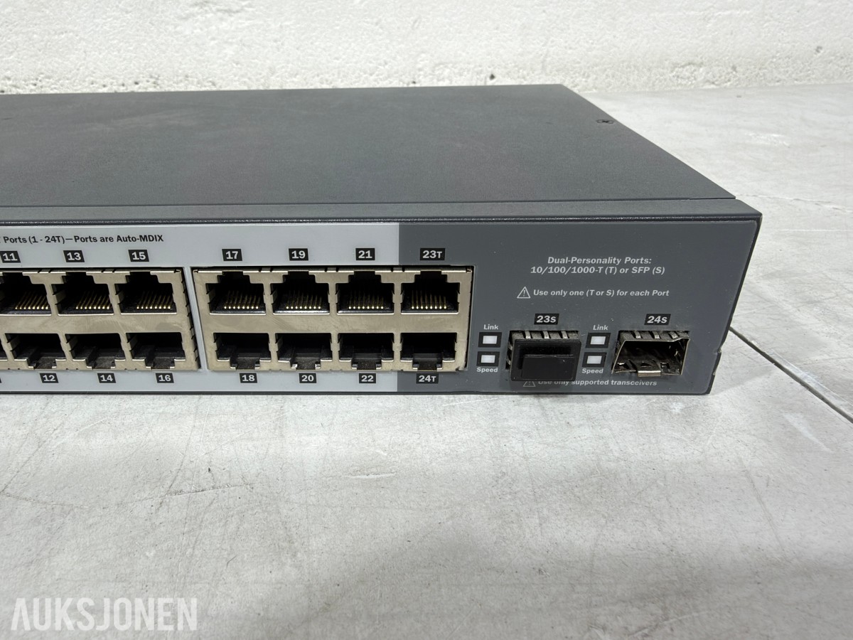 4 stk nettverksswitcher fra Ubiquiti, Ruckus, HP og Asanté